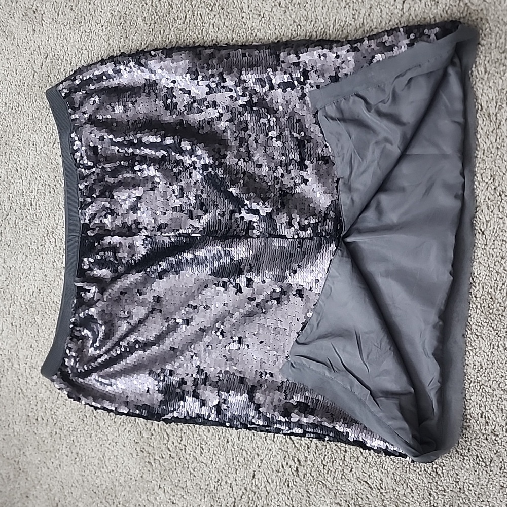 Womens sequence skirt - Picture 3 of 5
